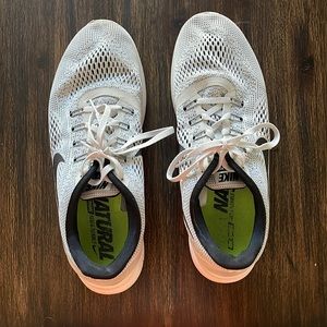 Nike Free RN White/Black- Pure Platinum (grey)